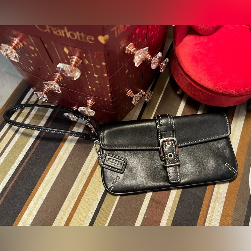 Coach Ashley Black Leather Clutch Wristlet Bag - Picture 2 of 4